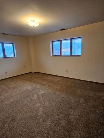 301 E 1st Ave, Tarentum, PA 15084