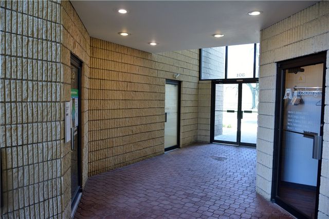 301 E 1st Ave, Tarentum, PA 15084
