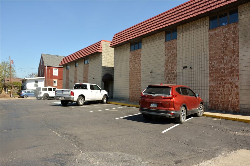 301 E 1st Ave, Tarentum, PA 15084