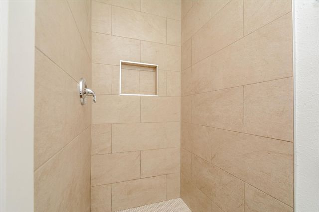 4708 Los Angeles Street, Houston, TX 77026