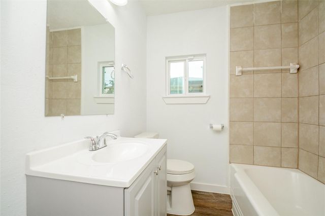 4708 Los Angeles Street, Houston, TX 77026