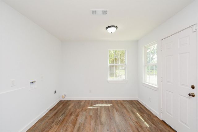 4708 Los Angeles Street, Houston, TX 77026