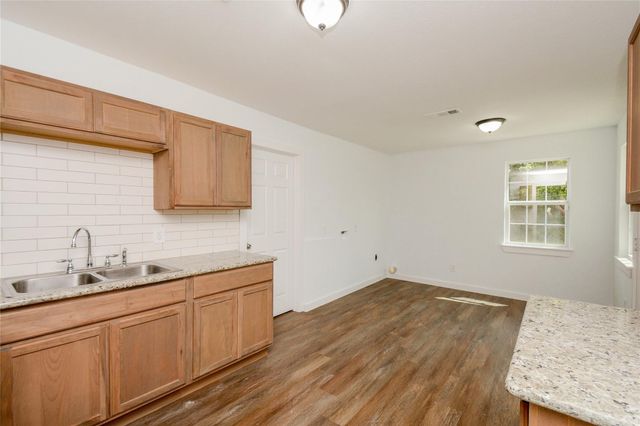 4708 Los Angeles Street, Houston, TX 77026