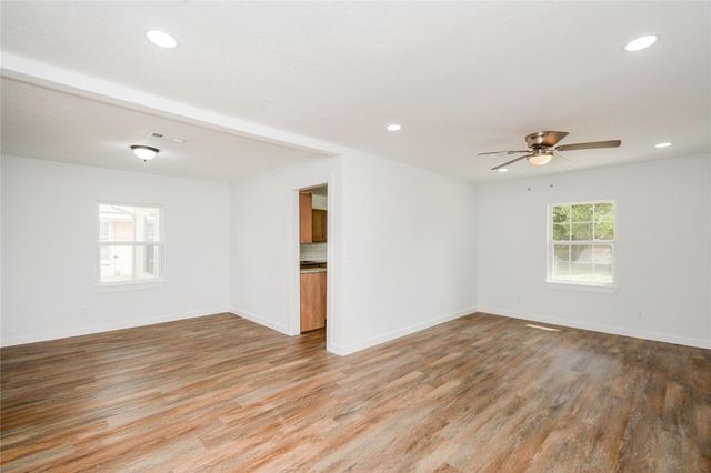 4708 Los Angeles Street, Houston, TX 77026