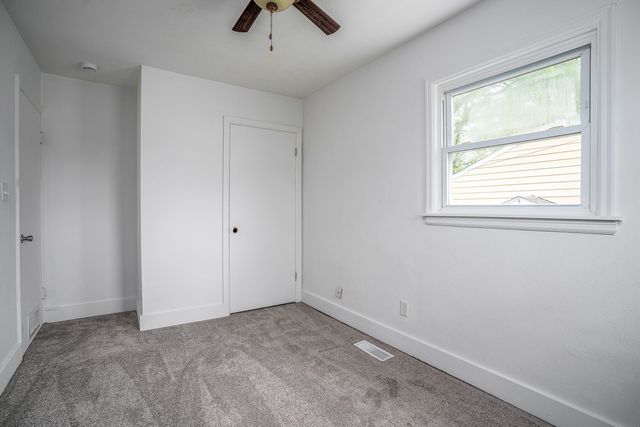 2318 N Sturdevant Street, Davenport, IA 52804