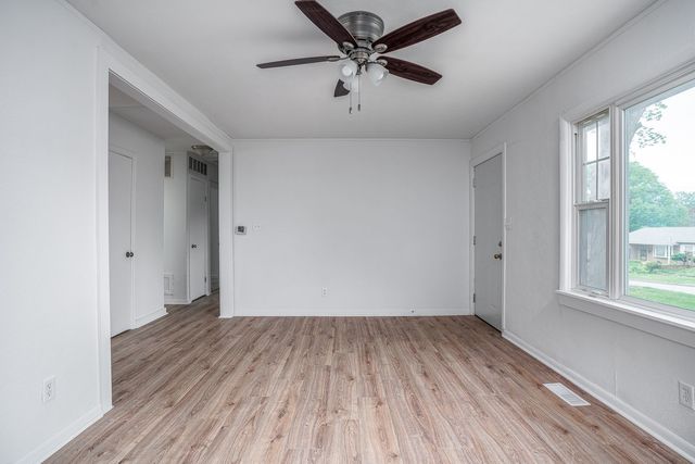 2318 N Sturdevant Street, Davenport, IA 52804