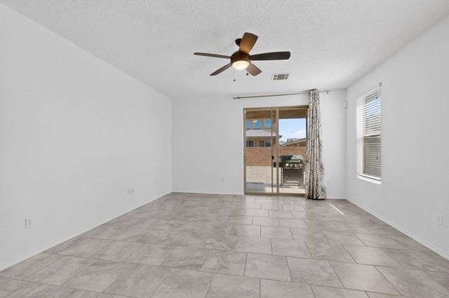 3126 Farragut Street NE, Rio Rancho, NM 87144