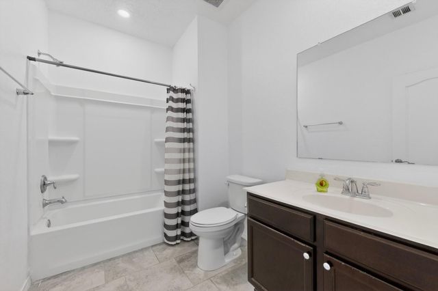 3126 Farragut Street NE, Rio Rancho, NM 87144