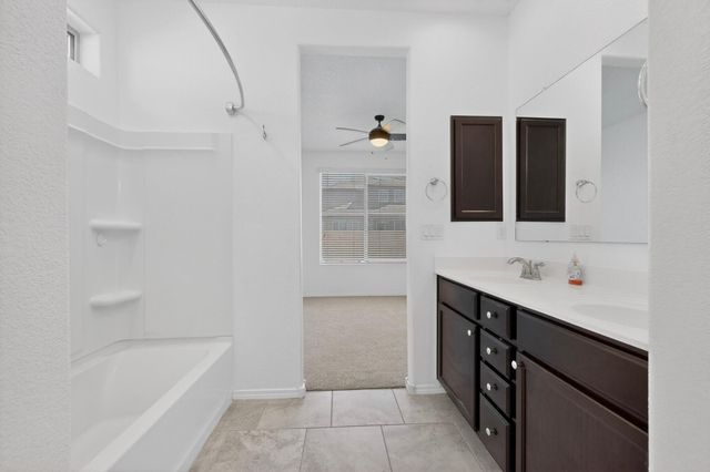 3126 Farragut Street NE, Rio Rancho, NM 87144