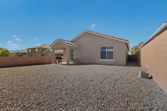 3126 Farragut Street NE, Rio Rancho, NM 87144