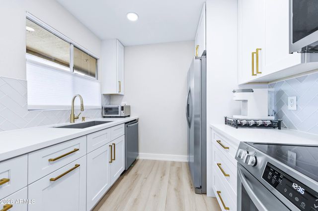 11333 N 92nd Street 2016, Scottsdale, AZ 85260