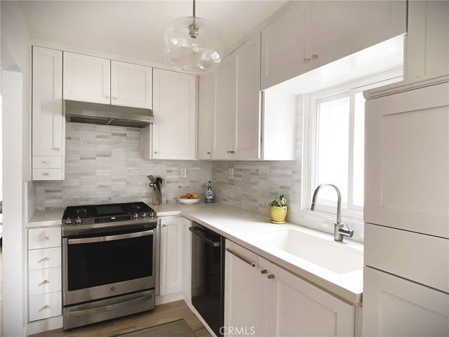 124 W Sycamore Avenue, El Segundo, CA 90245