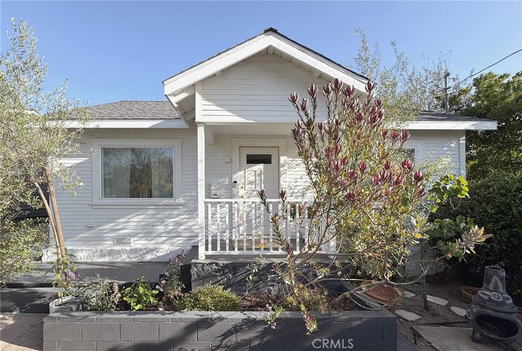 124 W Sycamore Avenue, El Segundo, CA 90245