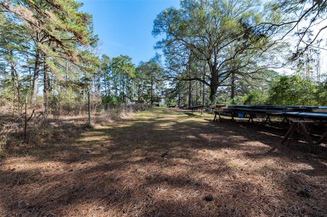 1664 Fm 1010 Road, Cleveland, TX 77327