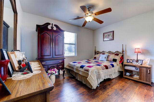 1664 Fm 1010 Road, Cleveland, TX 77327