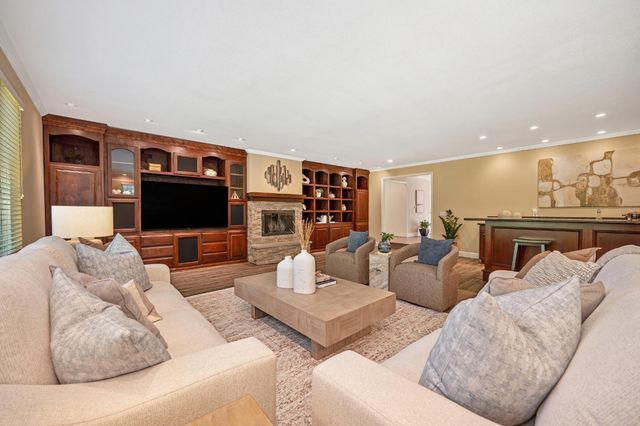 8990 Fargo Ln, Granite Bay, CA 95746