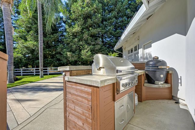 8990 Fargo Ln, Granite Bay, CA 95746