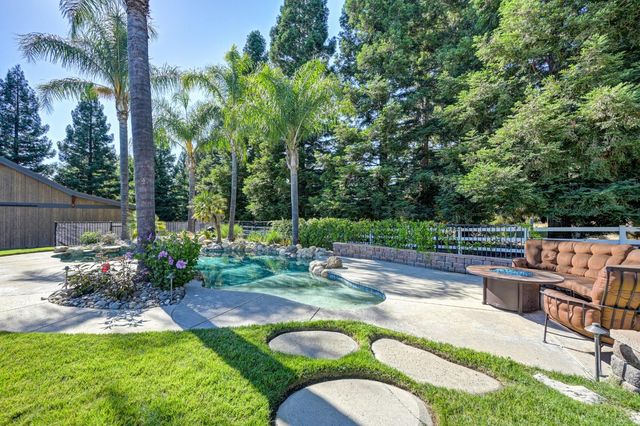 8990 Fargo Ln, Granite Bay, CA 95746