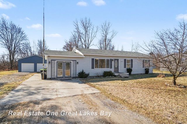 1005 Conrad Road, Standish, MI 48658