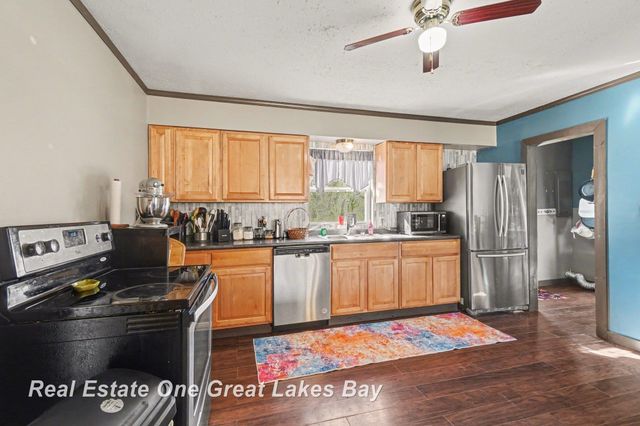 1005 Conrad Road, Standish, MI 48658