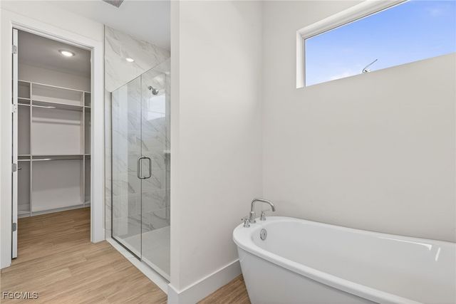 817 SW 6th AVE, Cape Coral, FL 33991