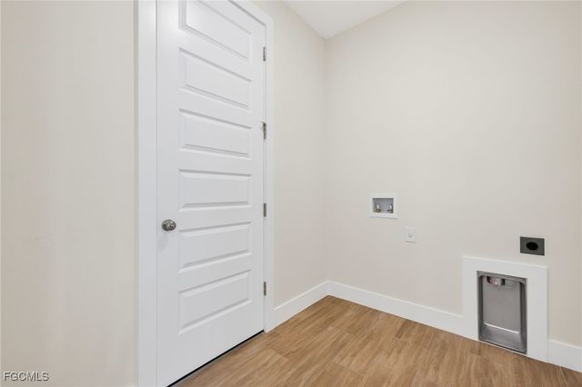 817 SW 6th AVE, Cape Coral, FL 33991