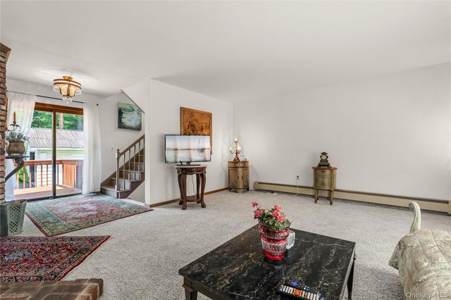 212 Old Dutch Hollow Road, Warwick, NY 10950
