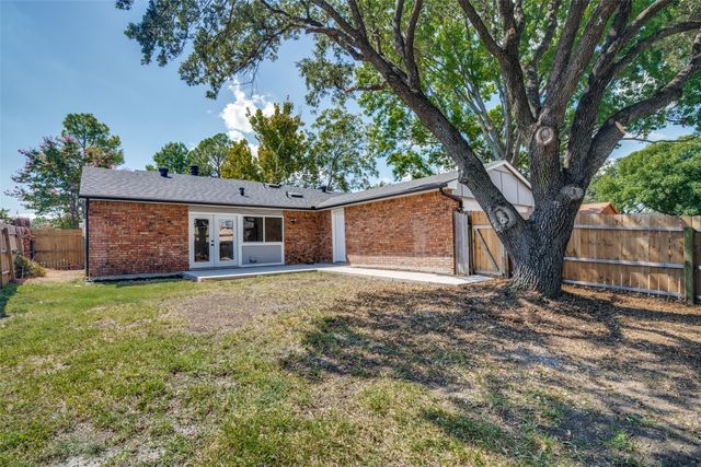 9017 Linda Vista Drive, Rowlett, TX 75088