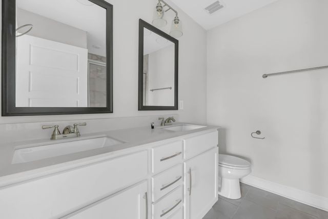 2712 Brewster Dr, Clarksville, TN 37042