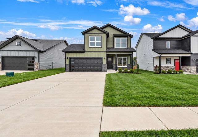 2712 Brewster Dr, Clarksville, TN 37042