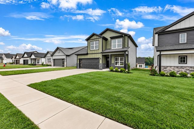 2712 Brewster Dr, Clarksville, TN 37042