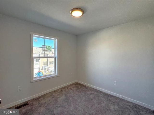 147 OLGA DR, Martinsburg, WV 25403