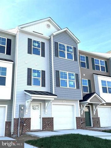 147 OLGA DR, Martinsburg, WV 25403