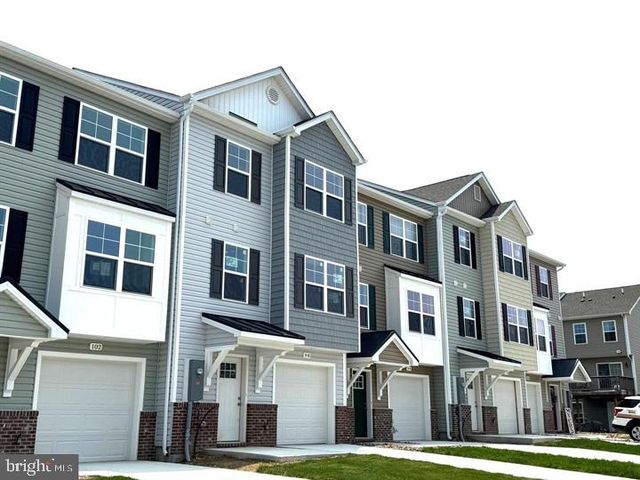 147 OLGA DR, Martinsburg, WV 25403