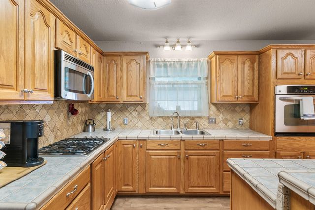 460 VZ County Road 1134, Fruitvale, TX 75127