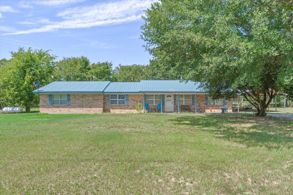460 VZ County Road 1134, Fruitvale, TX 75127