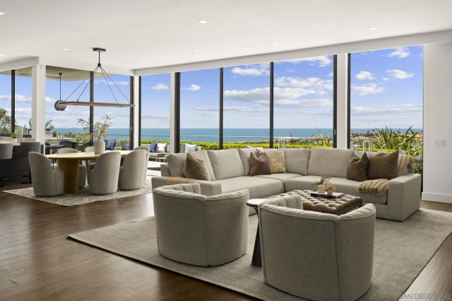 5594 Soledad Rd, La Jolla, CA 92037