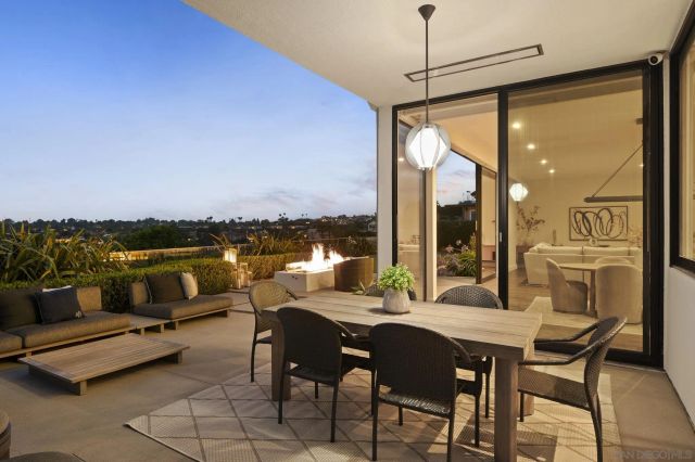 5594 Soledad Rd, La Jolla, CA 92037