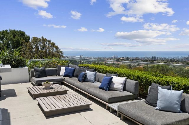 5594 Soledad Rd, La Jolla, CA 92037