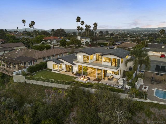5594 Soledad Rd, La Jolla, CA 92037