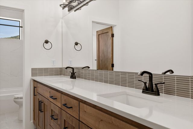 17056 SW Prospect Court, Powell Butte, OR 97753