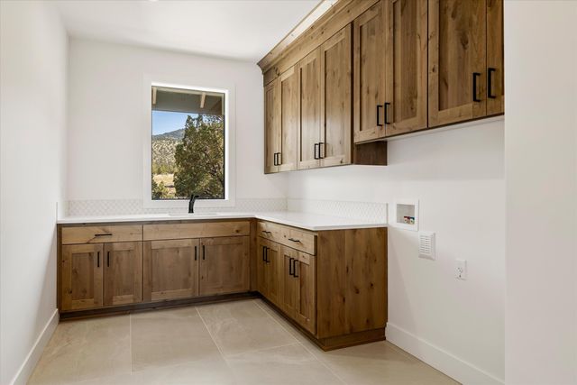 17056 SW Prospect Court, Powell Butte, OR 97753