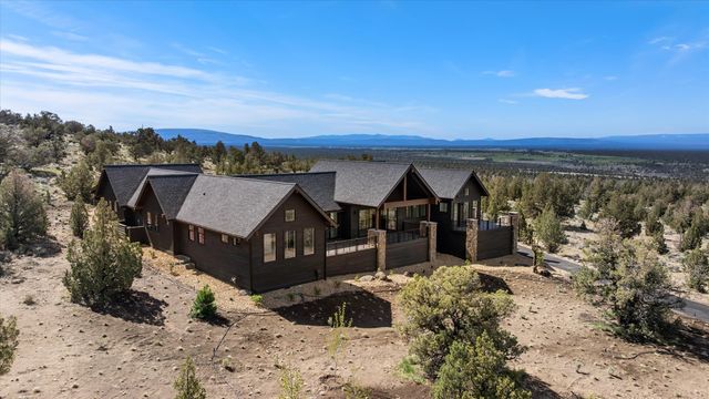17056 SW Prospect Court, Powell Butte, OR 97753