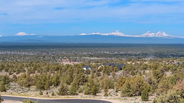 17056 SW Prospect Court, Powell Butte, OR 97753