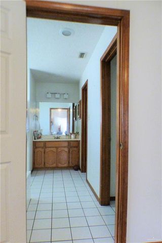 2901 Lakewood Court, Harlingen, TX 78550