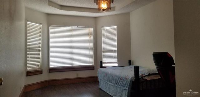 2901 Lakewood Court, Harlingen, TX 78550