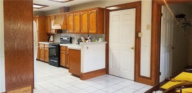 2901 Lakewood Court, Harlingen, TX 78550