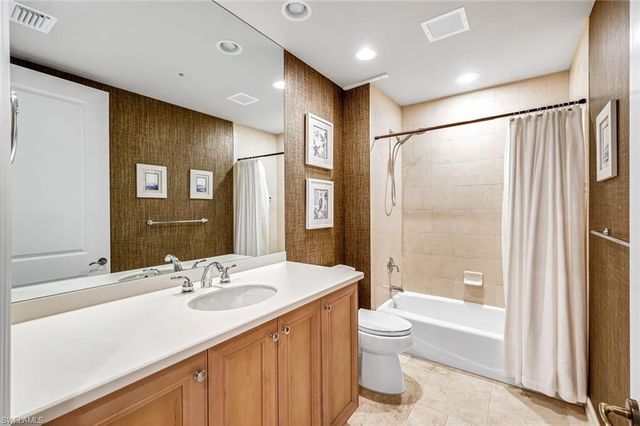 4951 Bonita Bay BLVD # 303, Bonita Springs, FL 34134