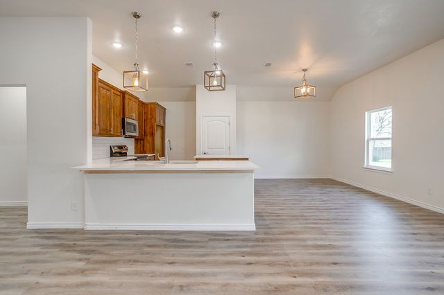 130 Abbott Avenue, Covington, TX 76636