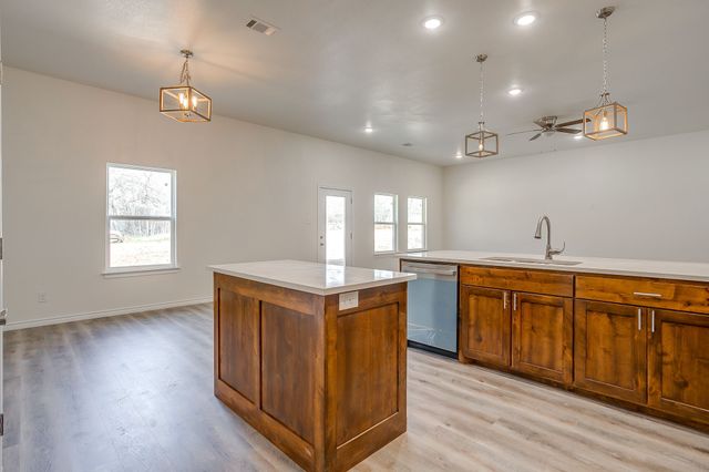 130 Abbott Avenue, Covington, TX 76636